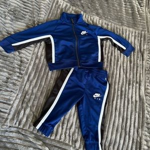 6 month old nike air track suit boy or girl!!